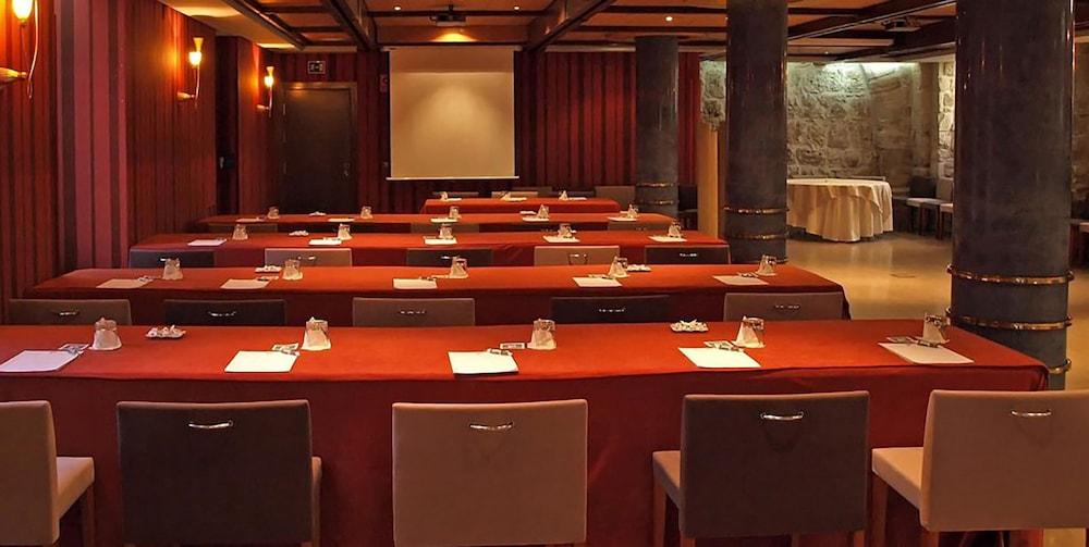 Rice Palacio De Los Blasones Burgos Ngoại thất bức ảnh