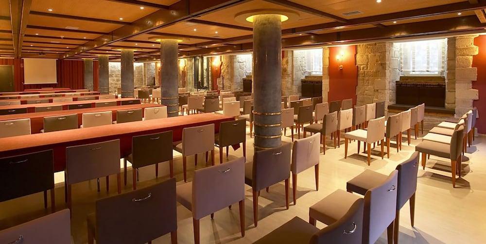 Rice Palacio De Los Blasones Burgos Ngoại thất bức ảnh