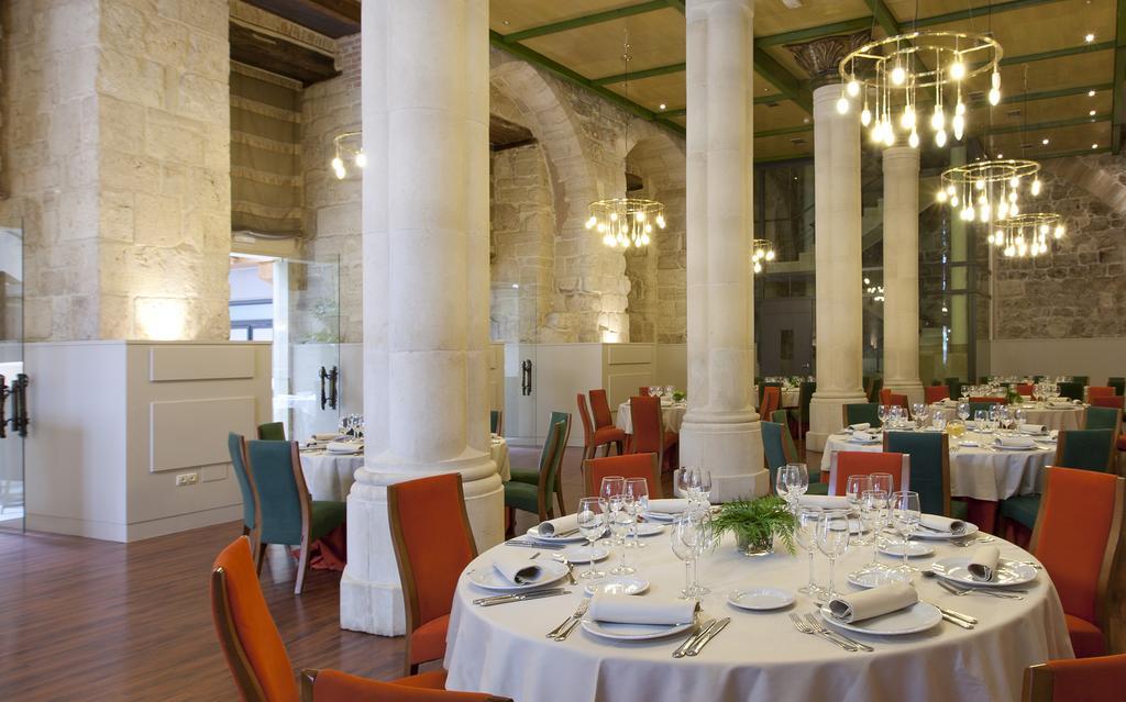 Rice Palacio De Los Blasones Burgos Ngoại thất bức ảnh
